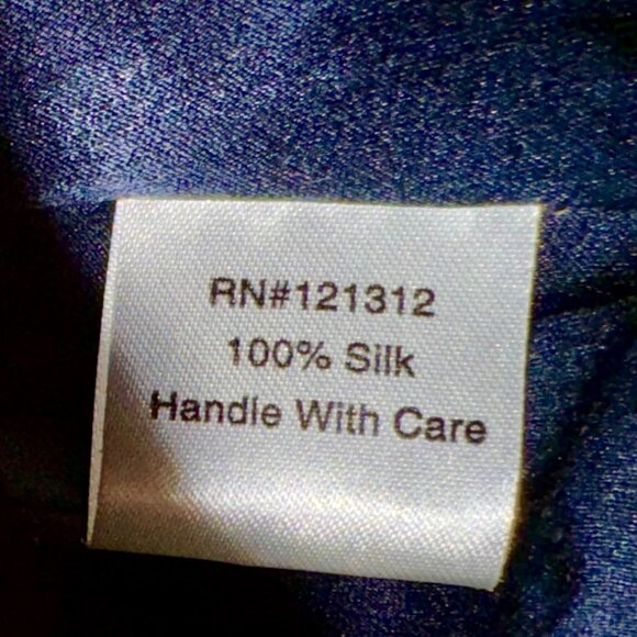 GRYPHON - Dark blue, silk, sequined jacket - Picture 6 of 15